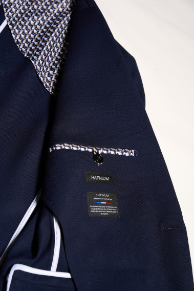 Zoom sur l'intérieur de la veste  BEST marine Elle comporte 2 poches intérieures.