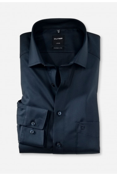 Chemise slim unie bleu nuit. Elle est à manches longues.