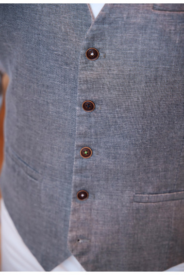 Gilet LYMA taupe comportant 5 boutons.