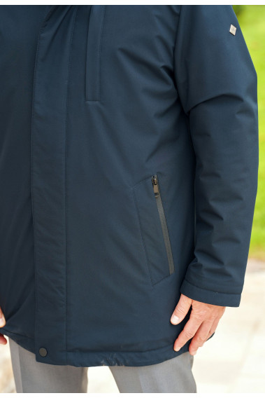 Zoom sur le bas de la parka BESS marine.