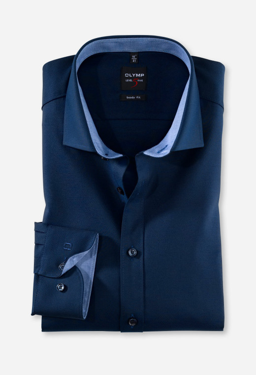 Chemise slim armurée bleue nuit : manches longues.