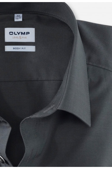 Zoom sur le col de la chemise slim unie grise.