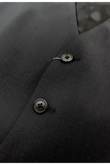 Gilet CHRIS gris comportant 5 boutons.