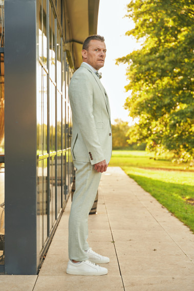 Veste GIORGIOVW vert pastel. Costume en mélange de lin.